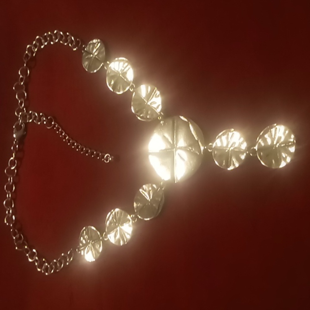 Sand dollar collar necklace gold tone 14 + 2 inches long adjustable.